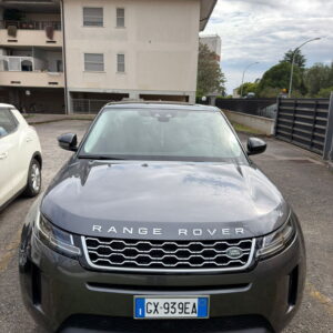 Range Rover Evoque usata visione frontale disponibile a latina